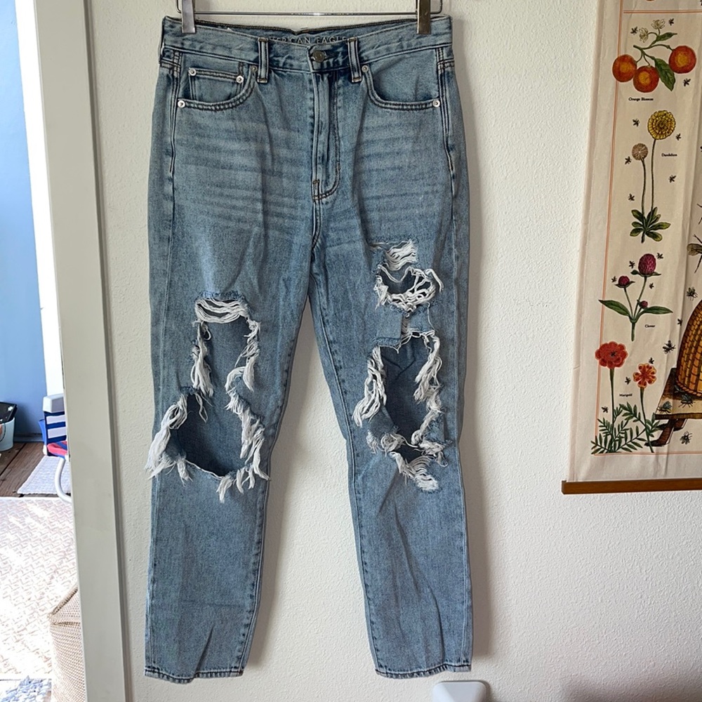 American Eagle mom jeans